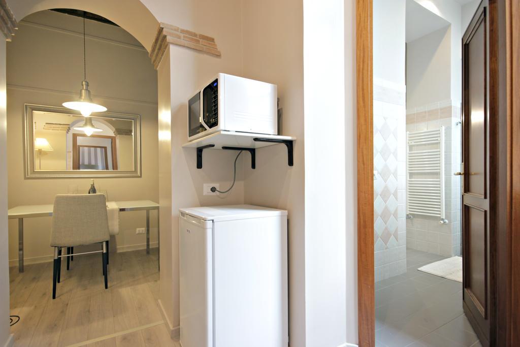 Living Rhome-Spanishsteps Рим Номер фото