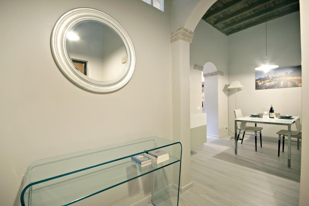 Living Rhome-Spanishsteps Рим Номер фото