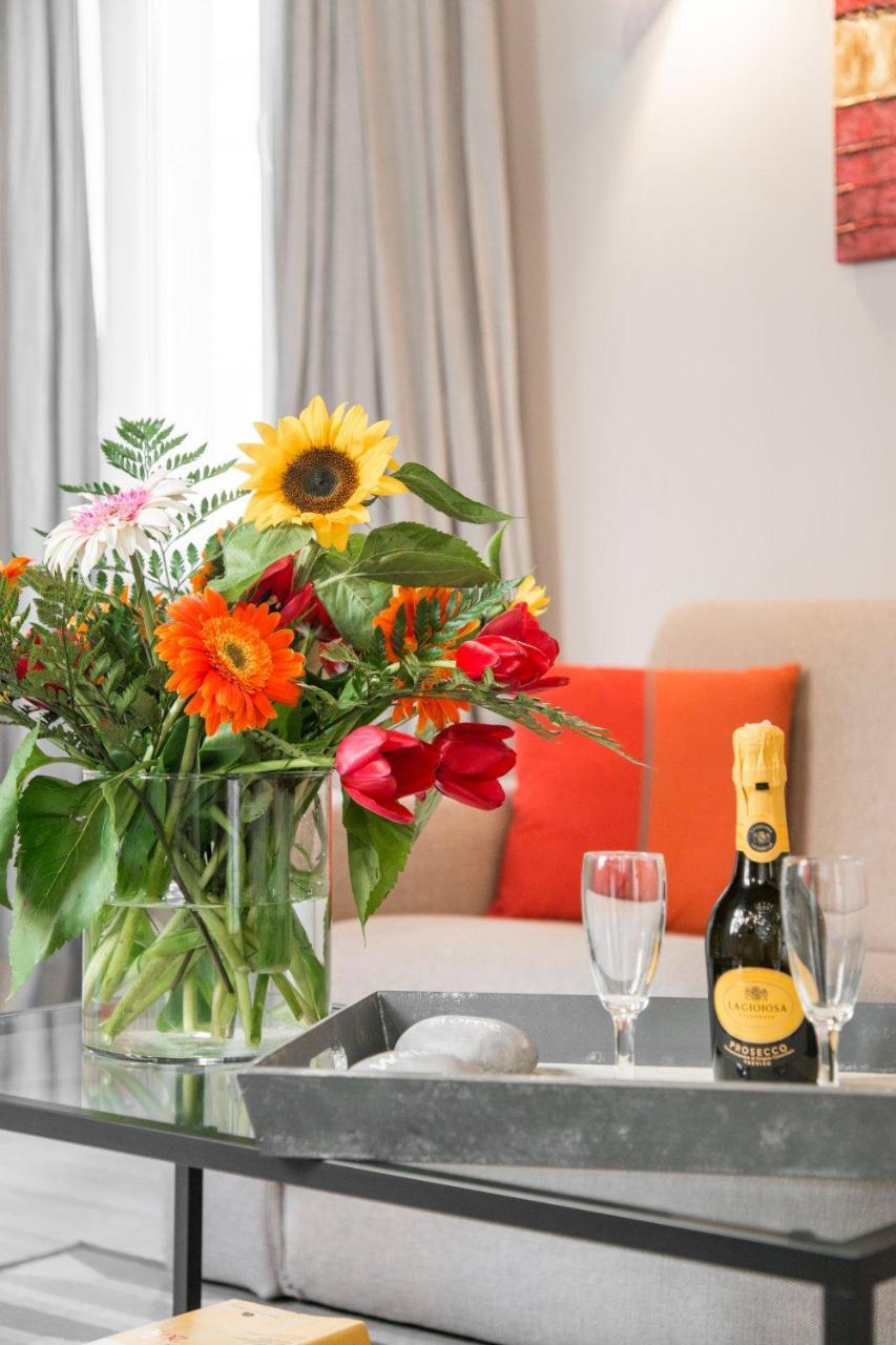 Living Rhome-Spanishsteps Рим Экстерьер фото
